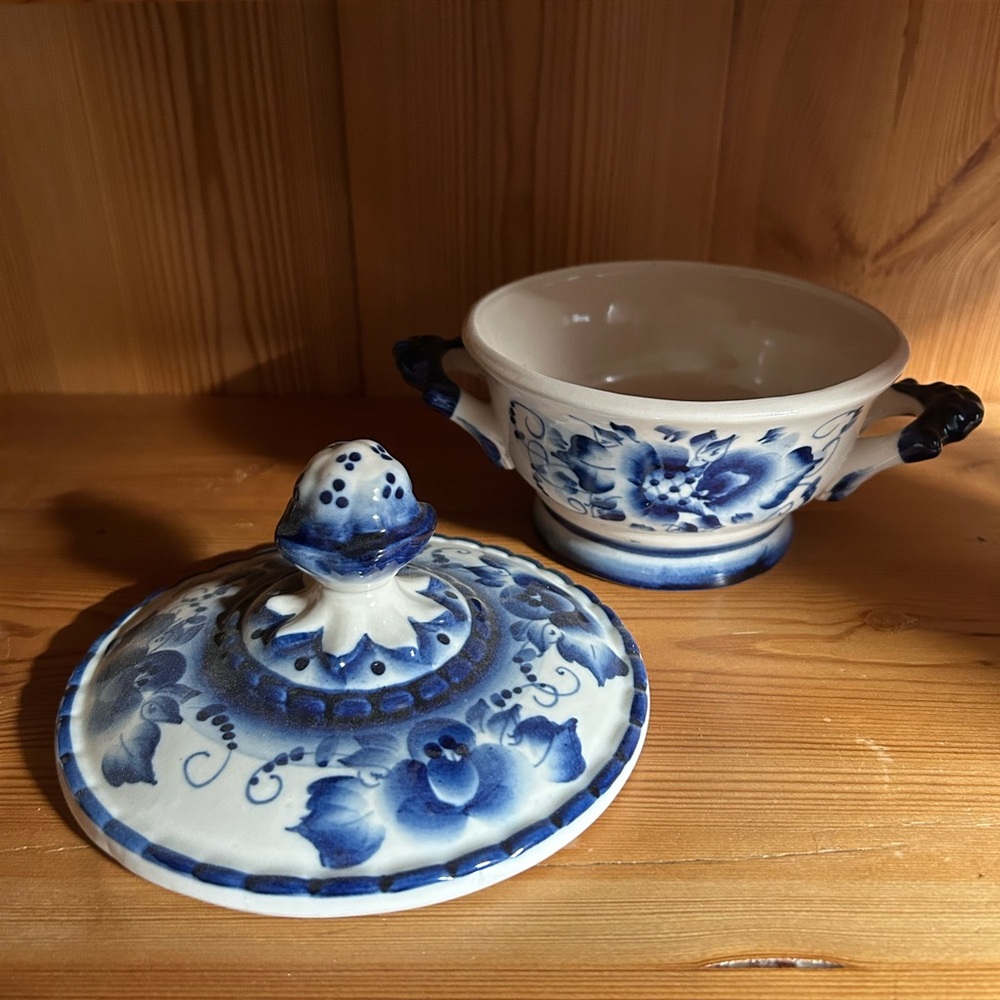 Elegant Ceramic Dish with Lid